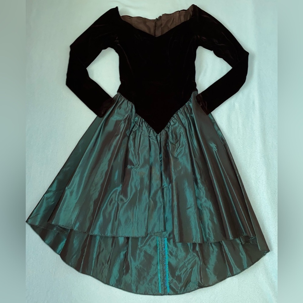 LORALIE original vintage velvet taffeta detachable bow made in USA NEW size 4